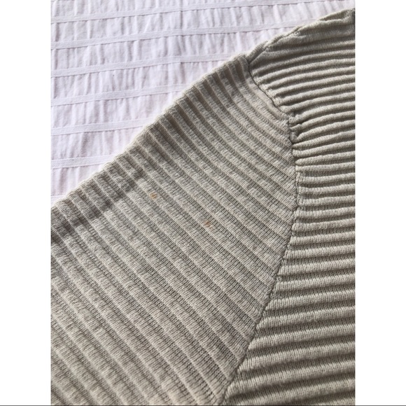 Forever 21 Cream Sweater - Picture 6 of 14